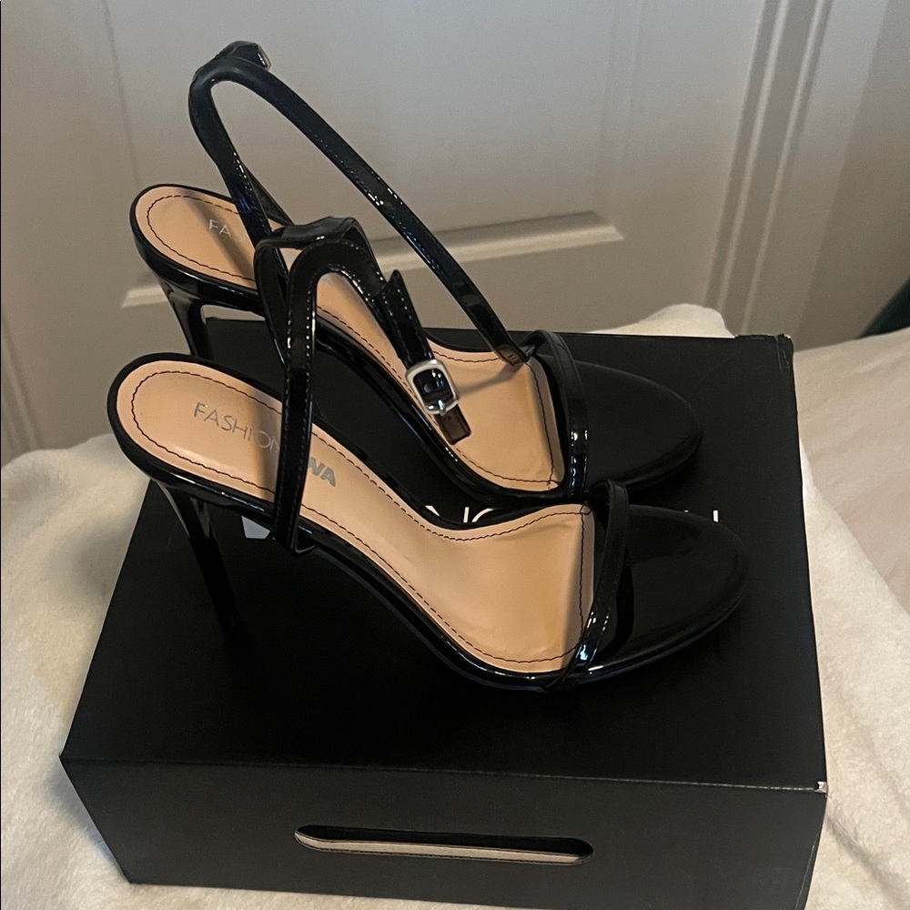 Fashion Nova Glossy Black Heels